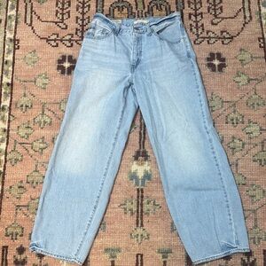 Levi’s Baggy Dad Jean